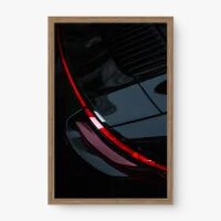 Quadro Decorativo Luz Traseira – Design Automotivo Minimalista