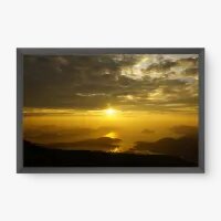 Quadro Decorativo Montanhas de Hong Kong – Amanhecer Dourado